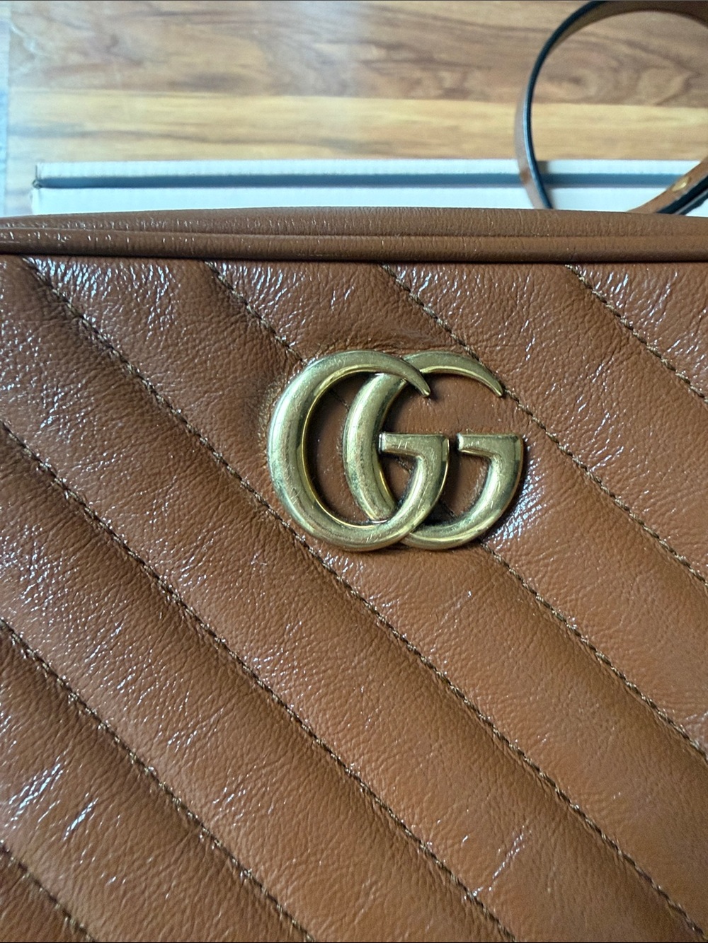 Gucci Brown Chevron GG Small Camera Crossbody - Picture 2 of 9